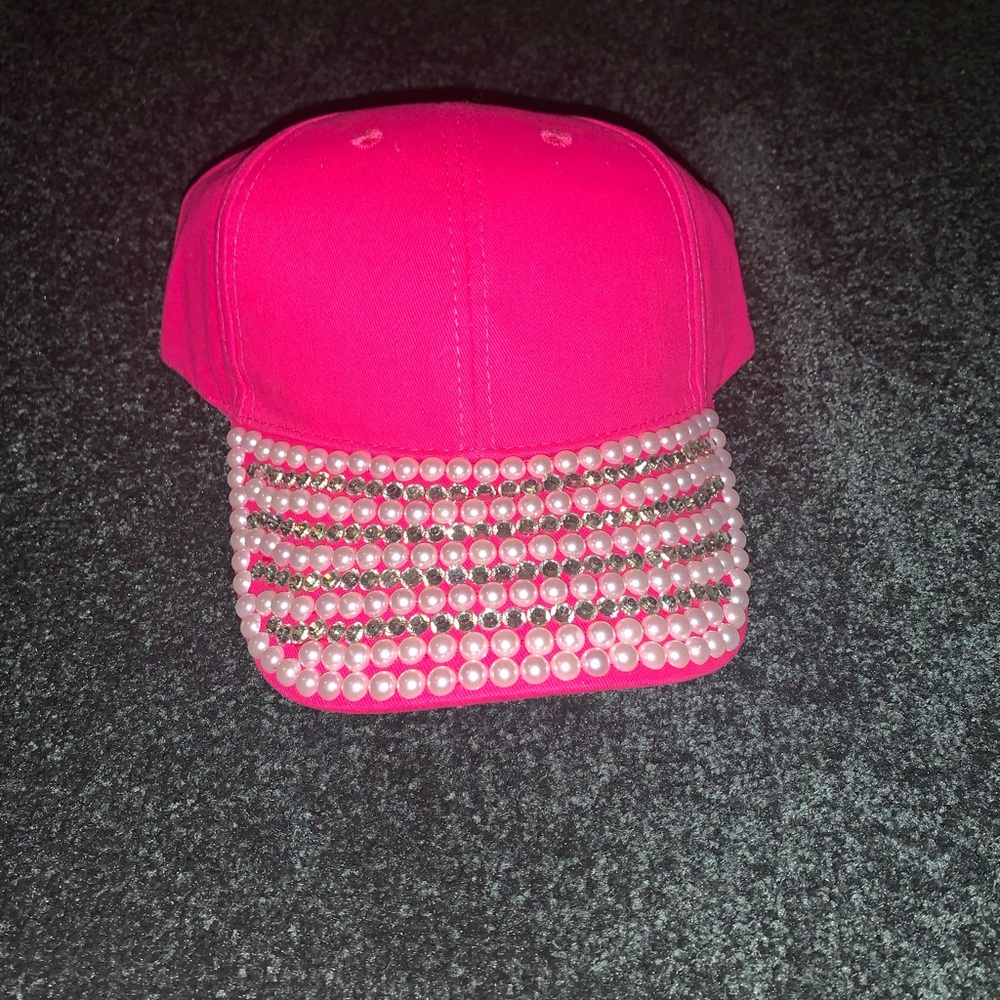 BRAND NEW HAT 💖
